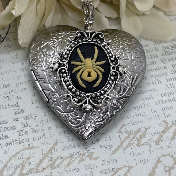 Heart Silver Locket Gothic Necklace Photo SPIDER Gothic Black Widow Cameo Witch - Picture 3 of 10